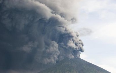 Eruzione del vulcano Agung a Bali